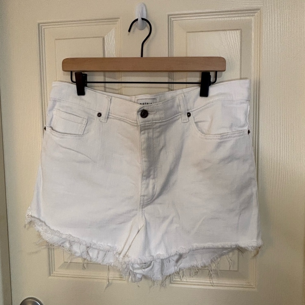 Pistola White High Rise Raw Hem Denim Cutoff Shorts Size 33 - Picture 2 of 7